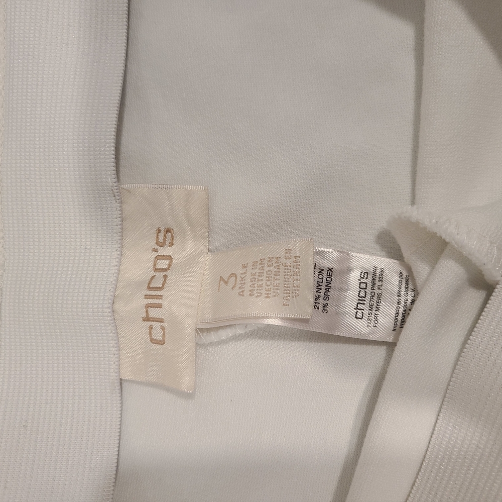 Chico's Classic Crop Pants - Picture 5 of 7